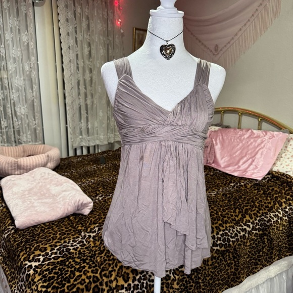 Babydoll Mauve Sleeveless Top - Picture 3 of 8